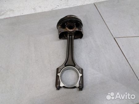 Поршень с шатуном