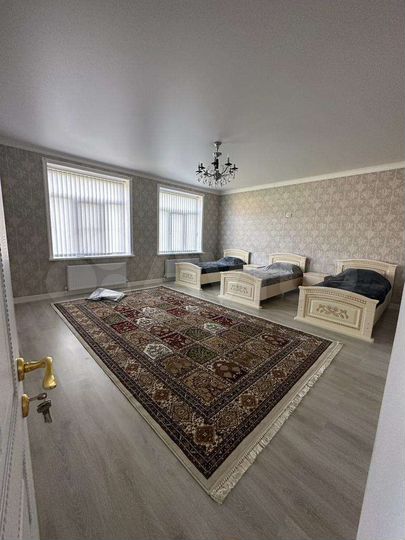 Дом 200 м² на участке 4,5 сот.