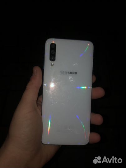 Samsung Galaxy A50, 4/64 ГБ