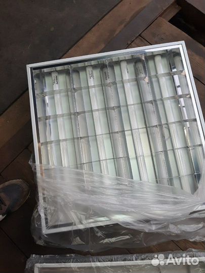 Светильник. люстра