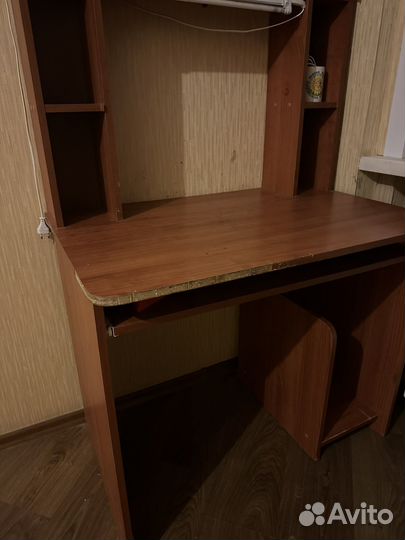 Компьютерный стол