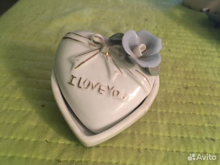 Немецкая шкатулка и статуэтка - перечница