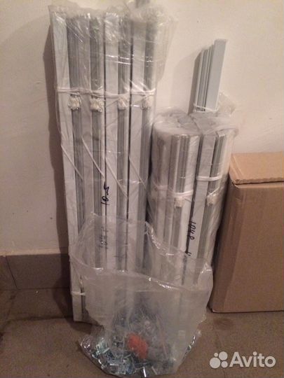 Жалюзи горизонтальные белые,металл, новые