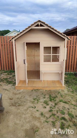 Детский деревянный домик