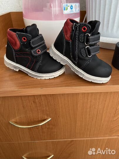 Ботинки детские 23 размер