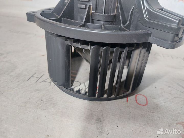 Моторчик печки вентилятор Hyundai Solaris 1