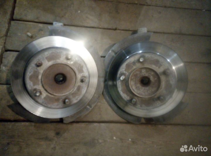 Поворотный кулак правый niva chevrolet