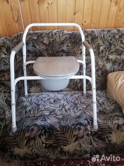 Стул-туалет для взрослых больных