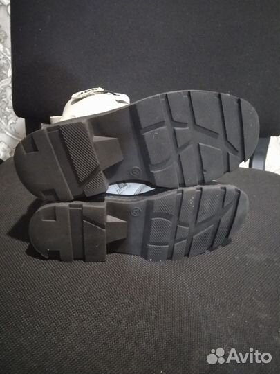 Ботинки на девочку 32 размер