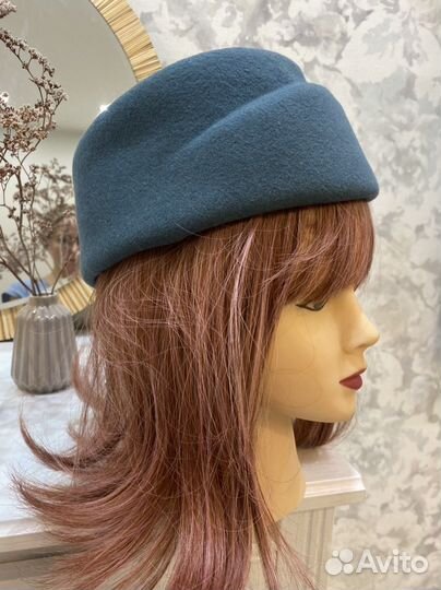 Фетровая шляпка-таблетка