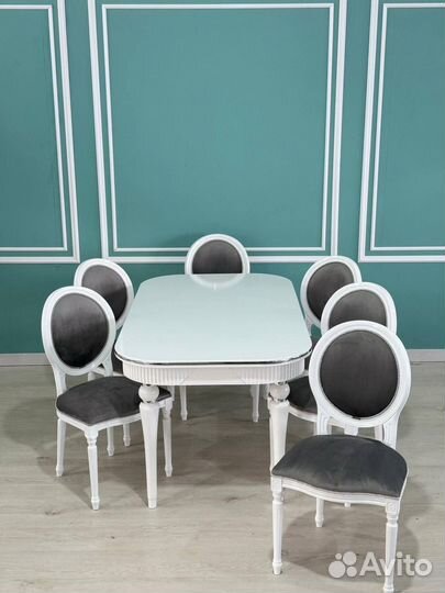 Комплект стол и стулья. В наличии