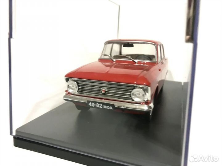 Модель автомобиля Москвич 408 + бокс 1:24 Hachette