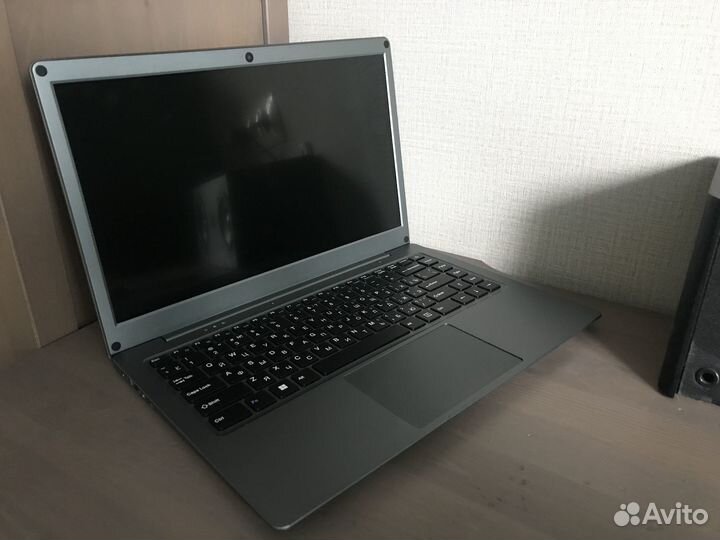 Ноутбук 14.1” 8Gb,SSD 256Gb,UHD600