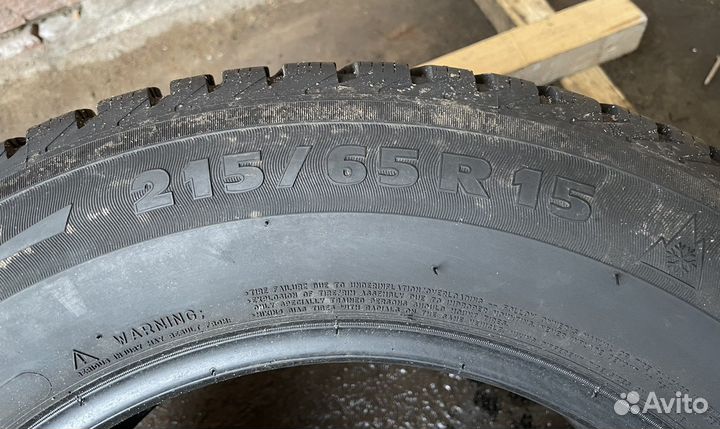 Michelin Alpin A4 215/65 R15