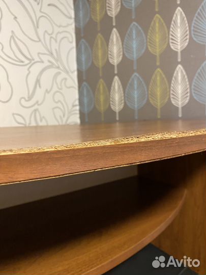 Тумба под телевизор и стол