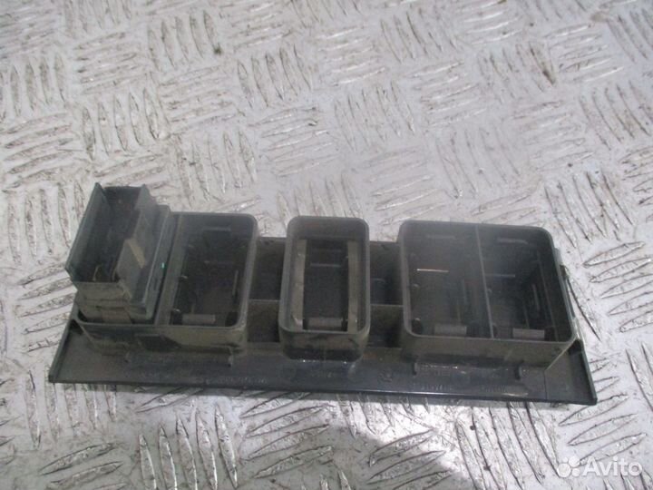 Панель кнопок Volvo 3175615