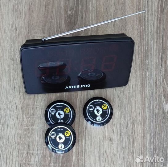 Табло вызова официанта-калянщика и кнопка вызова