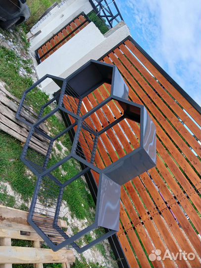 Дровница для бани