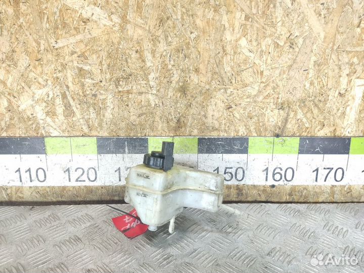 Бачок главного тормозного цилиндра Volkswagen Pass