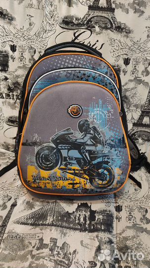 Школьный рюкзак