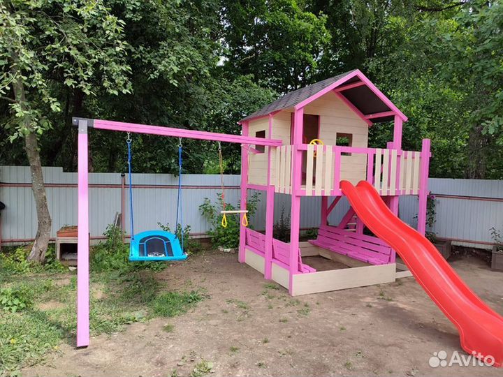 Детский домик на сваях