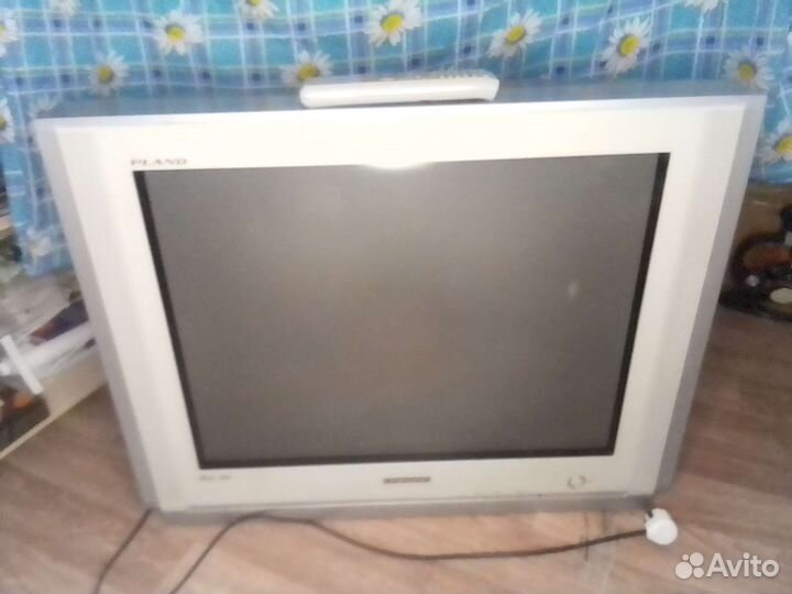Телевизор Samsung Plano