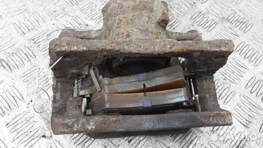 Суппорт тормозной передний правый suzuki SX4 YA11S