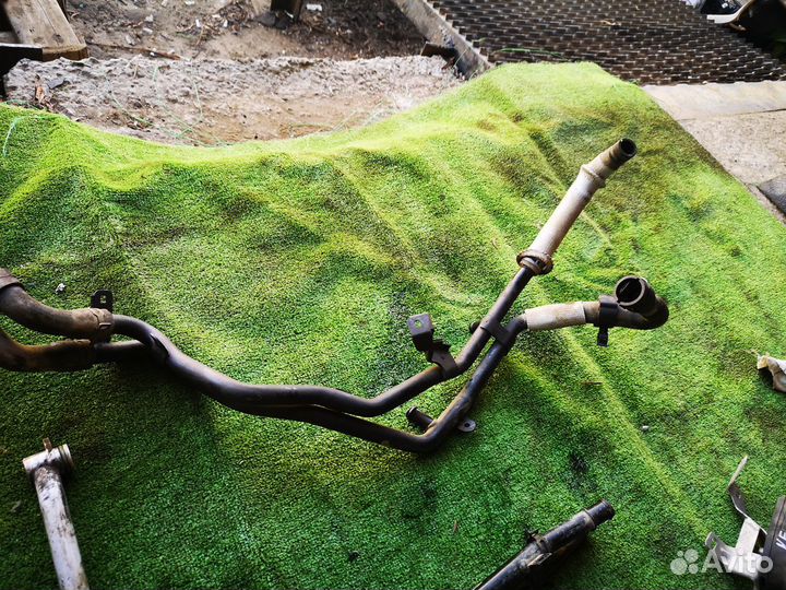 Шланг патрубок охлаждения на VW Touareg NF