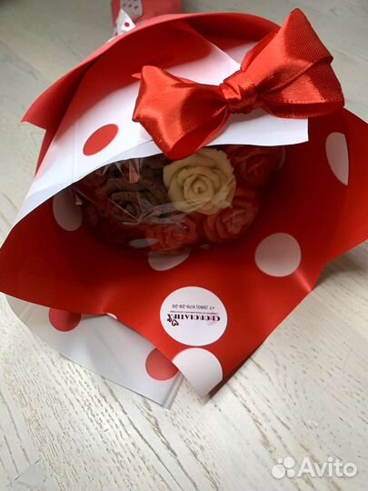 Конфеты, трюфели и букеты из премиум шоколада