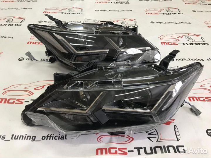 Передний бампер Toyota Camry Lexus +фары Lambo v50