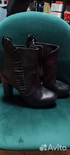 Ботильоны tamaris новые