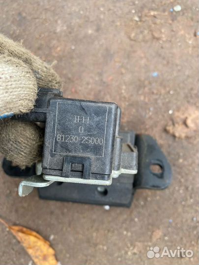 Замок багажника Hyundai IX35