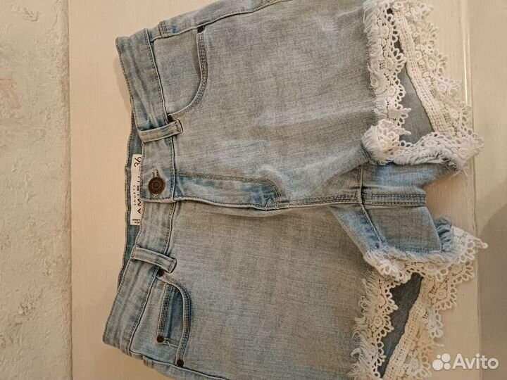 Шорты джинса, Англия