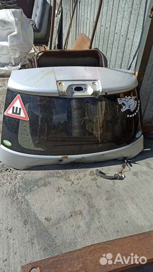 Стекло заднее Ниссан Wingroad