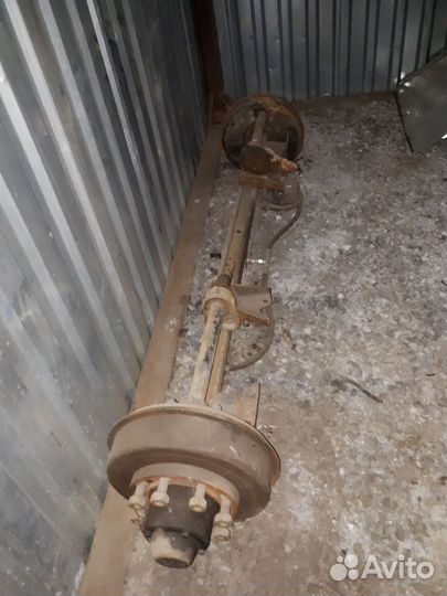 Балка полуприцепа