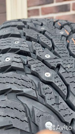 Nokian Tyres Hakkapeliitta 9 SUV 225/60 R17 107T