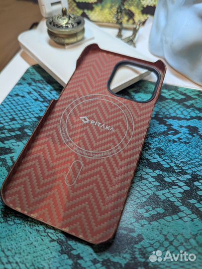 iPhone 13 pro case pitaka carbon рыжий бордо