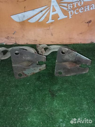 Петля капота Ваз 21063 2330309 1209186 1990