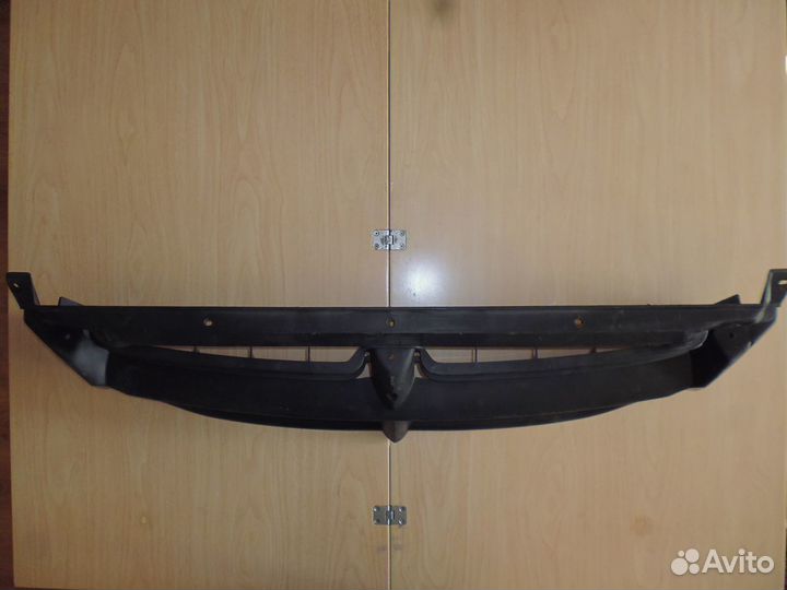 Решетка радиатора Chrysler Voyager/Caravan