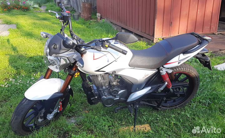 Продам мотоцикл Stels Flame 200