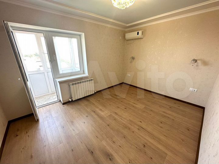 2-к. квартира, 83 м², 5/5 эт.