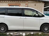 Toyota Voxy 1.8 CVT, 2016, 146 000 км, с пробегом, цена 2 500 000 руб.