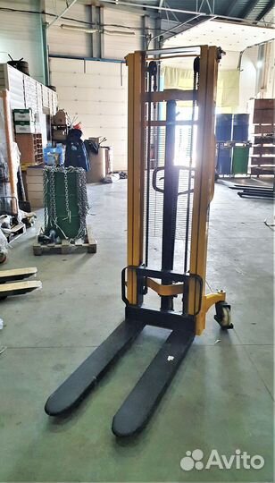 Штабелер, Штабелер ручной 2,0 Т 1,6 М