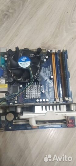 Материнская плата 775