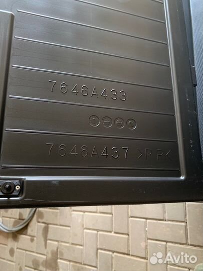 Органазейр заднего багажника Мицубиси Аутленлер 3