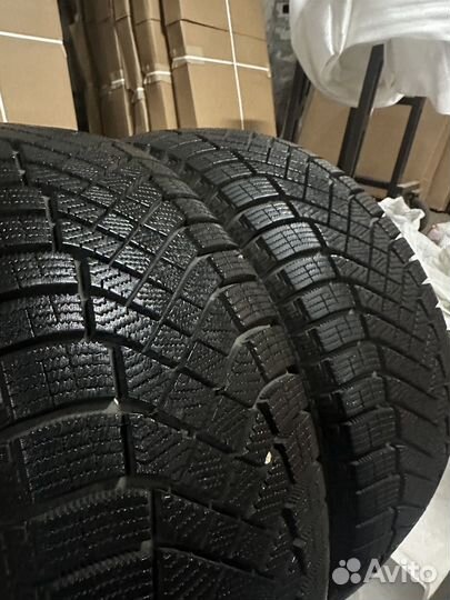 Pirelli Ice Zero 205/55 R16 94T