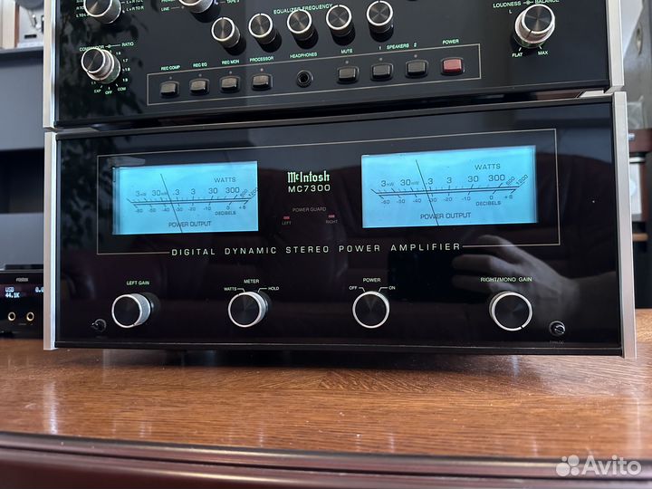 Усилитель McIntosh MC 7300 + предусилитель С40