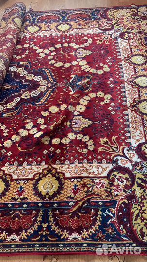 Ковер шерстяной