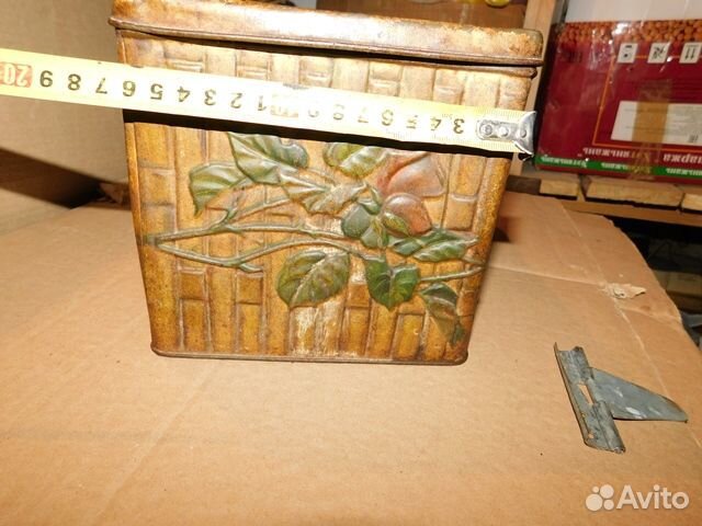 Антикварная, жестяная коробка ф-ка И.Л. Динг ри