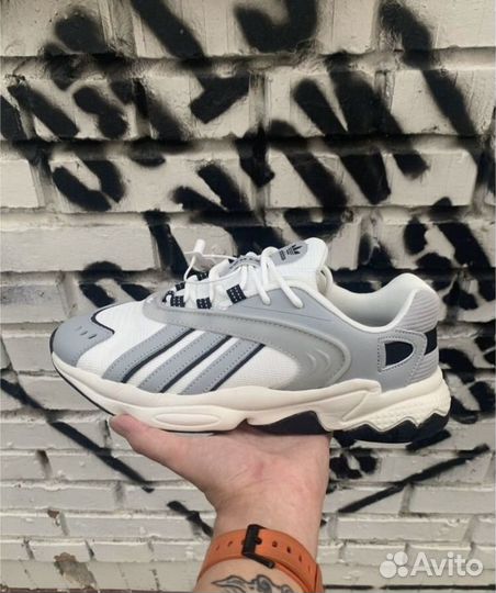 Кроссовки мужские Adidas Oztral